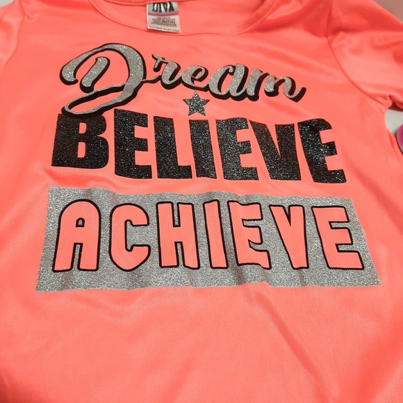 NWT Diva Dream Believe Achieve Silky Neon Peachy Orange Top Size M 7/8 - Picture 3 of 4